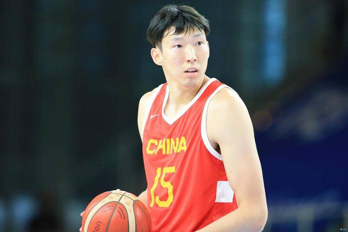 秘书被老板摸到呻吟